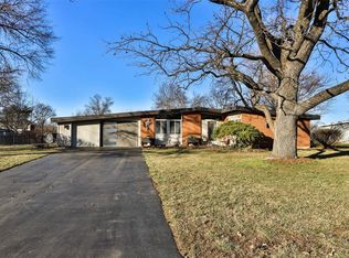 2451 Saint Giles Rd, Saint Louis, MO 63122