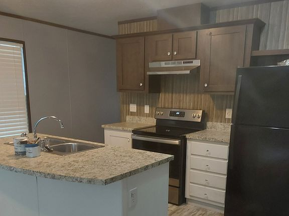 3rd image of 221 Williamson St