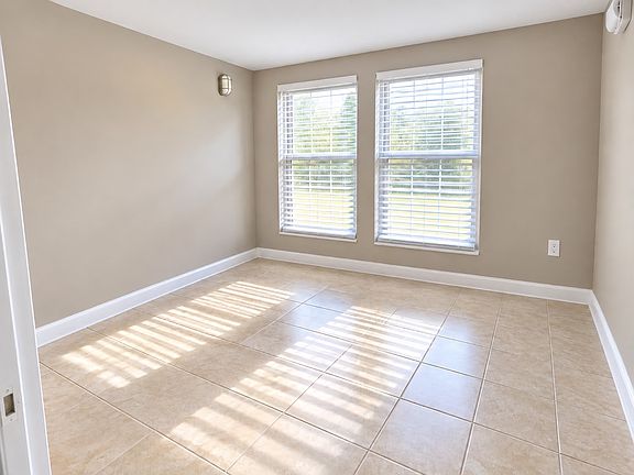 5th image of 37 Shelldrake Ct #37