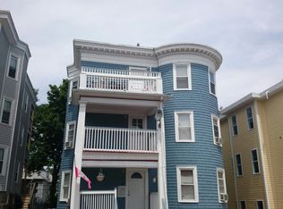 9 Fairmount St, Dorchester, MA 02124