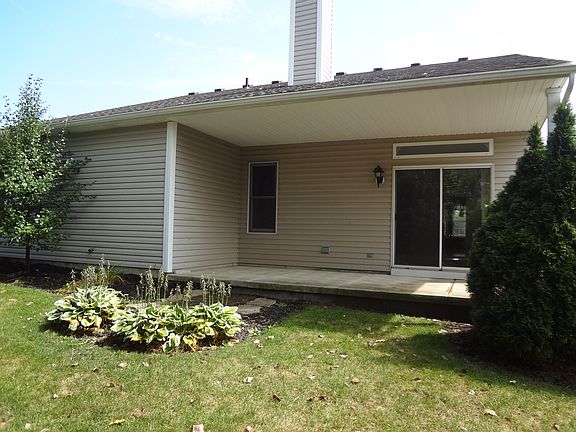 3rd image of 628 Thornberry Ln