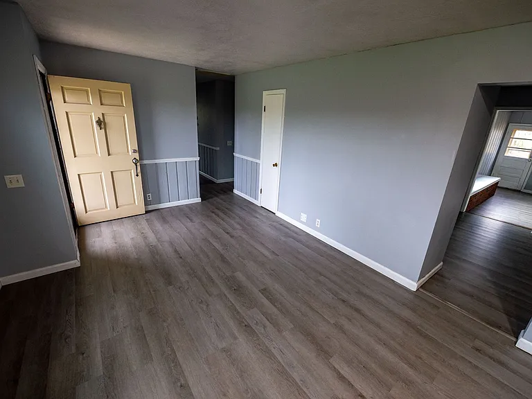 4621-4655 S Acorn Dr — Photo 37