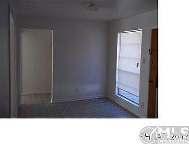3rd image of 3301 Lake Travis Ave