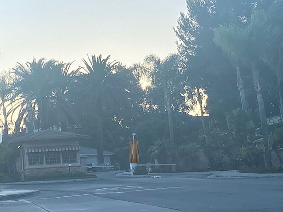 2nd image of 807 S Songbird Cir