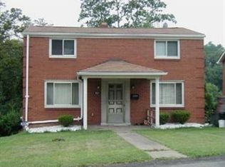 921 Rita Dr, Pittsburgh, PA 15221