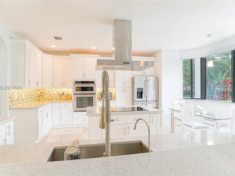 6950 SW 97th Ave — Photo 17