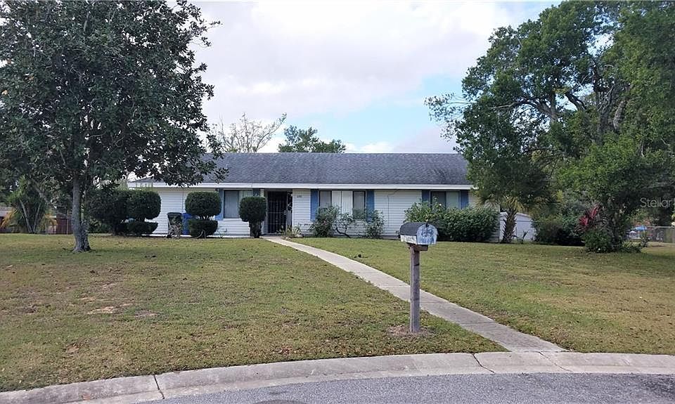 1st image of 600 Hillside Cir
