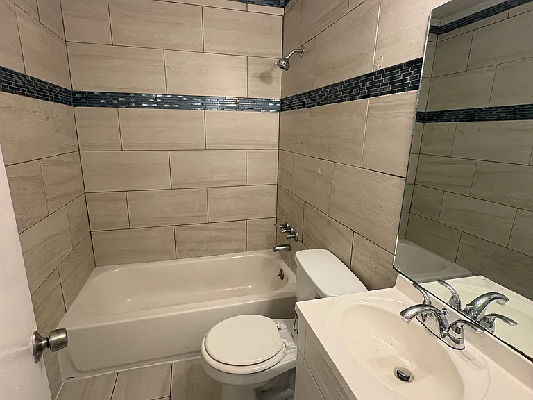 233 Dyas Dr — Photo 11