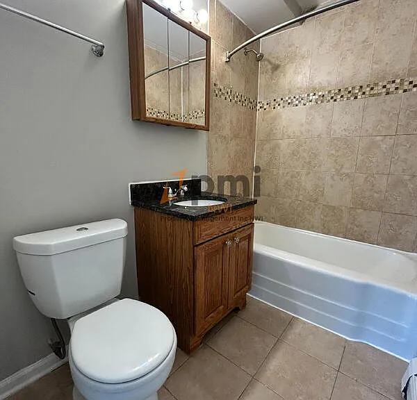 105 Harrington Ave #9 — Photo 6