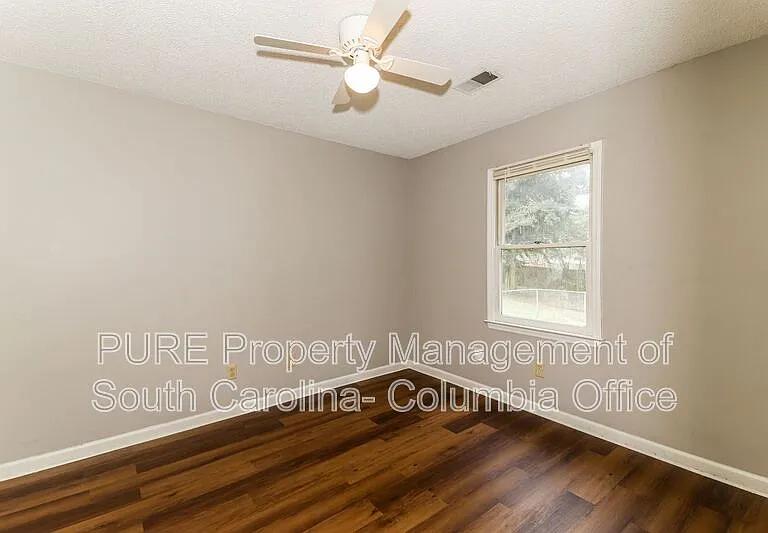 1204 Kennerly Rd — Photo 12