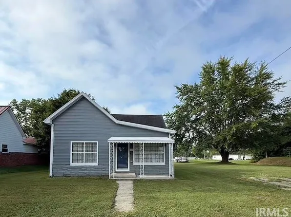 229 W 7th St, Hartford City, IN 47348