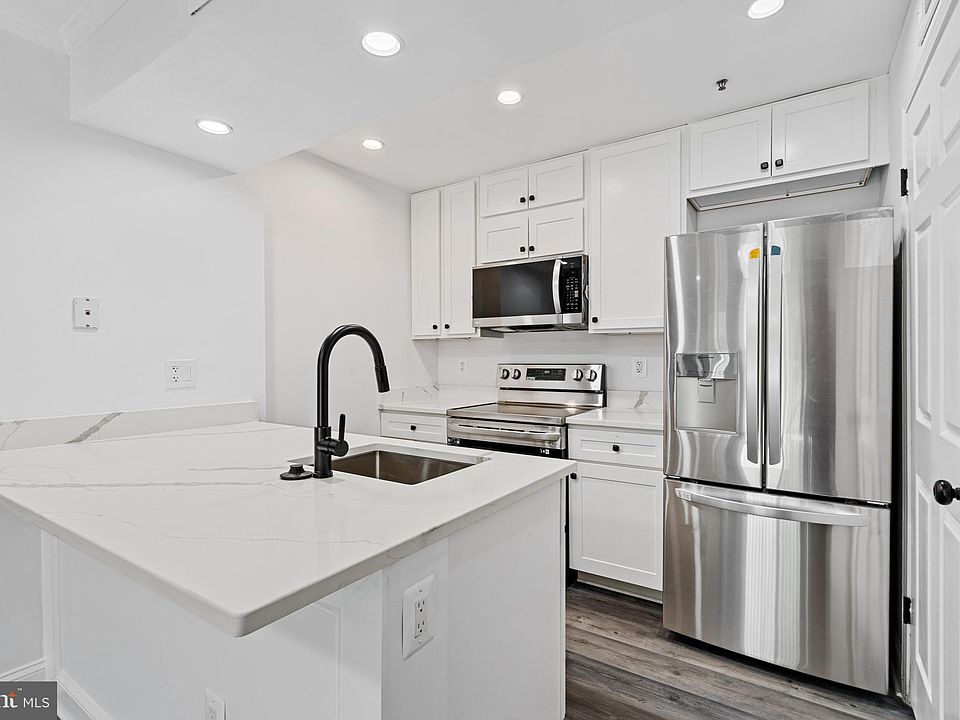 1st image of 1504 Lincoln Way APT 116