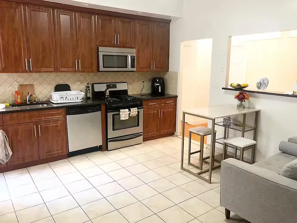 4 bed, 1.5 bath, $830 — Photo 4