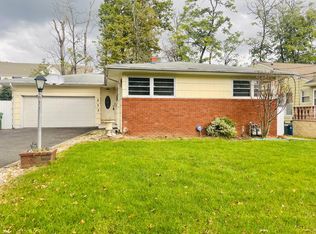 213 Douglas Rd, Roselle, NJ 07203
