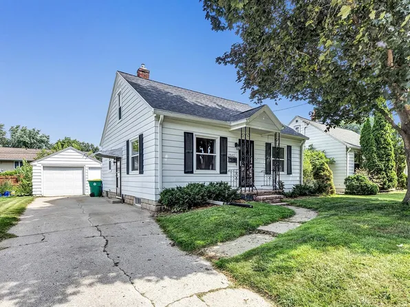 1947 Farlin Ave, Green Bay, WI 54302