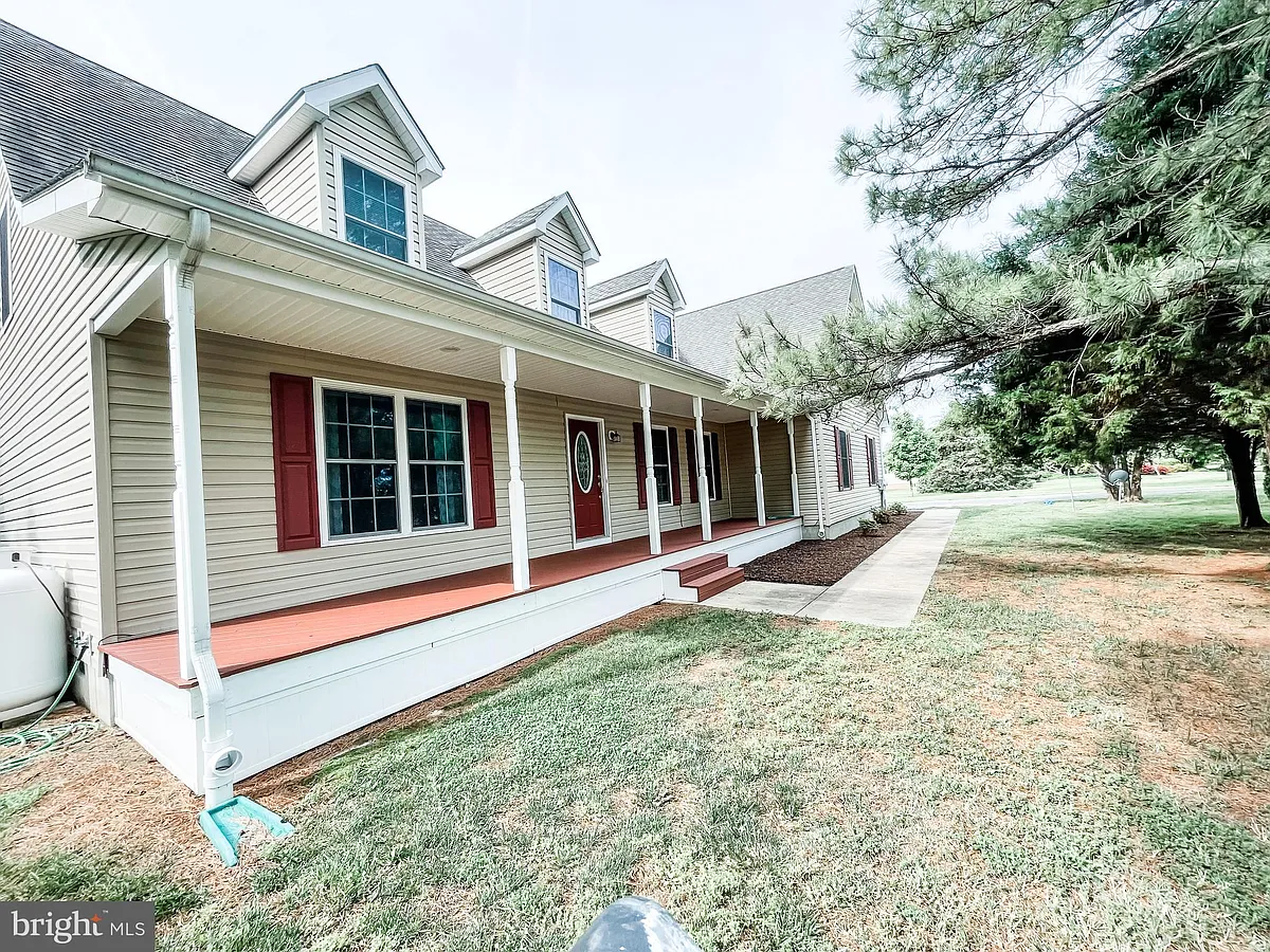 Building Photo - 18162 White Tail Way