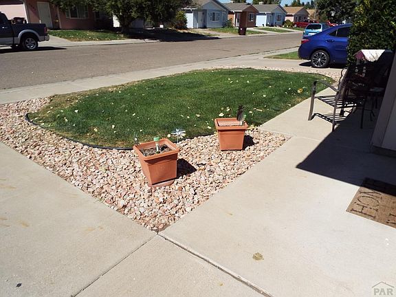 5th image of 3008 Ontario St