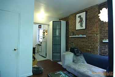 Rented by aptsandlofts.com