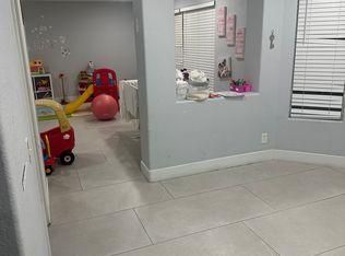 8609 Danza Del Sol Dr, Las Vegas, NV 89128