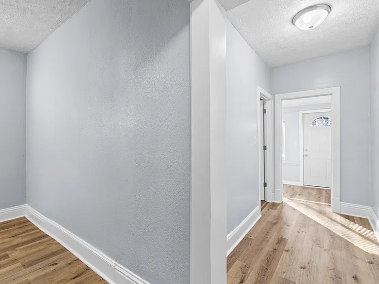 3020 Arbor St — Photo 9