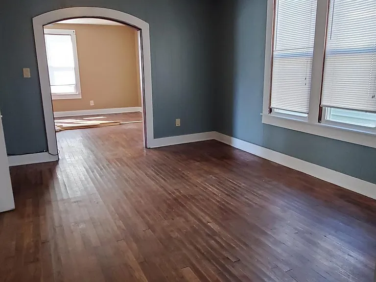 408 W Cass St — Photo 5