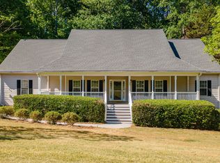 149 Walnut Ridge Dr, Hoschton, GA 30548