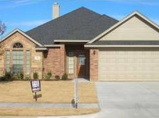 304 Merced St, Burleson, TX 76028