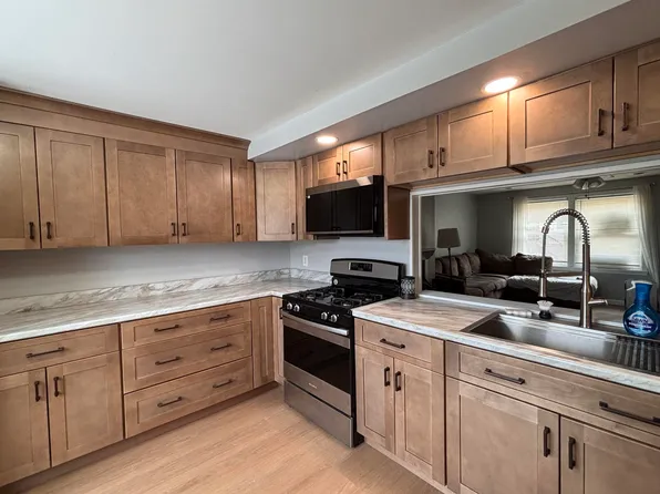 501 Bean Hill Road #16, Northfield, NH 03276