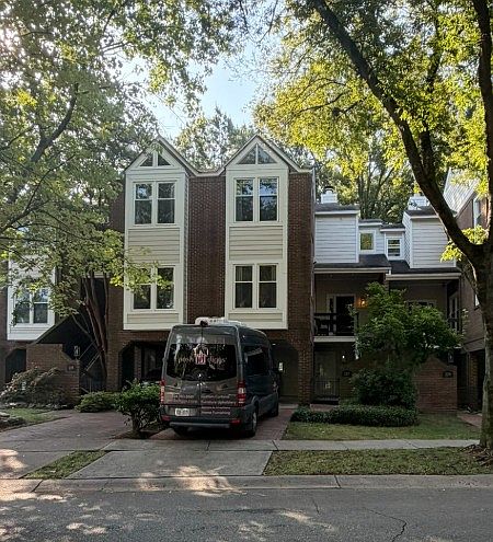 1st image of 227 S Clarkson St #1