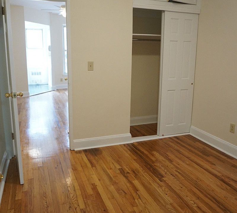 1st image of 240 E 89th St APT 3C