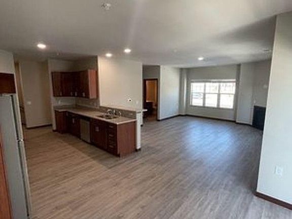 4th image of 6408 Driscoll Dr