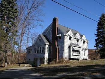 2nd image of 32 Parkway Rd