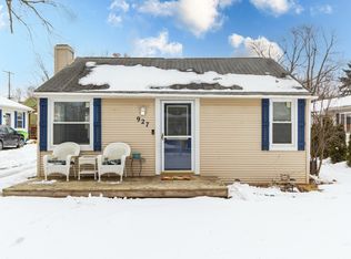 927 Gill St, Oxford, MI 48371