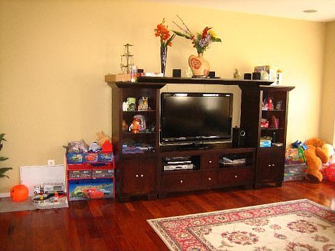 2nd image of 45810 Mountain Pine Sq
