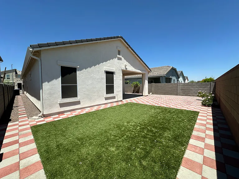 10319 W Harmony Ln — Photo 50