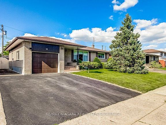 2nd image of 19 Eastdale Cres