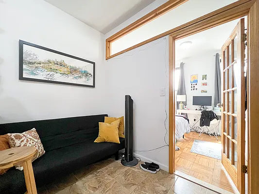 Rented by Compass | media 19