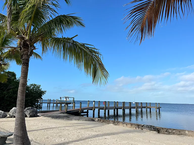 30 Palm Beach Dr — Photo 1