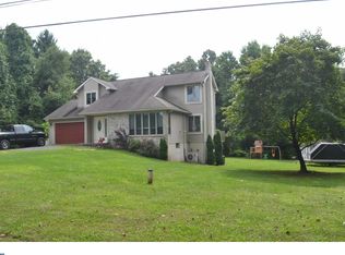 488 Hallman Rd, Douglassville, PA 19518