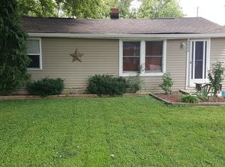 5562 N Clover Elm Dr, Fairland, IN