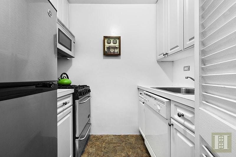 1st image of 141 Amsterdam Ave #10T
