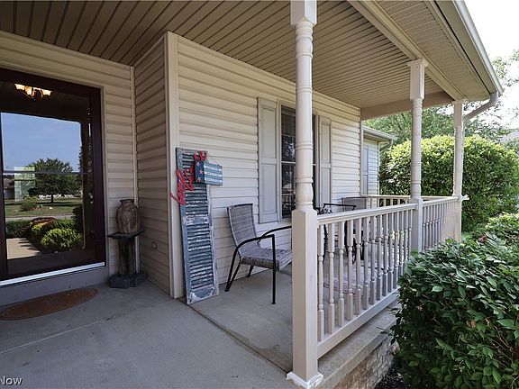 4th image of 10211 Midway Dr