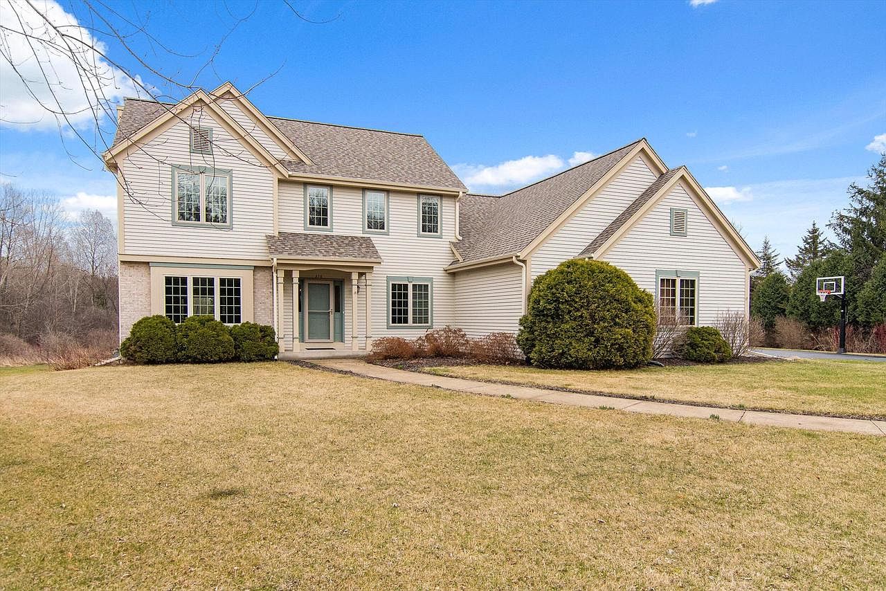 376 Woodside Dr, Cedarburg, WI 53012 Zillow