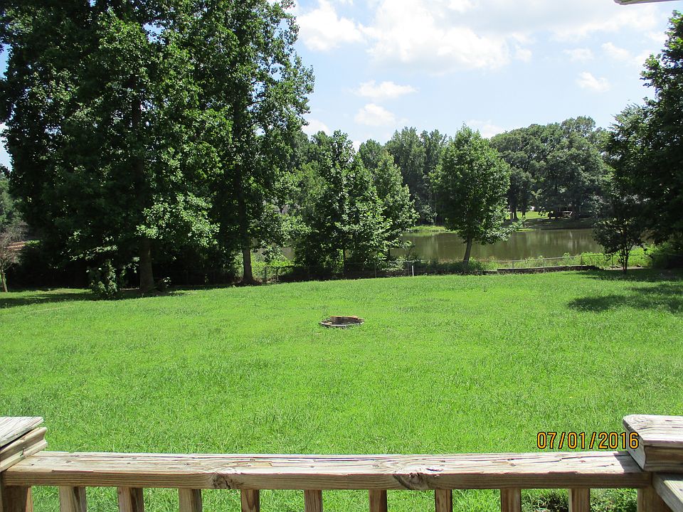 2nd image of 1124 Edgemont Rd
