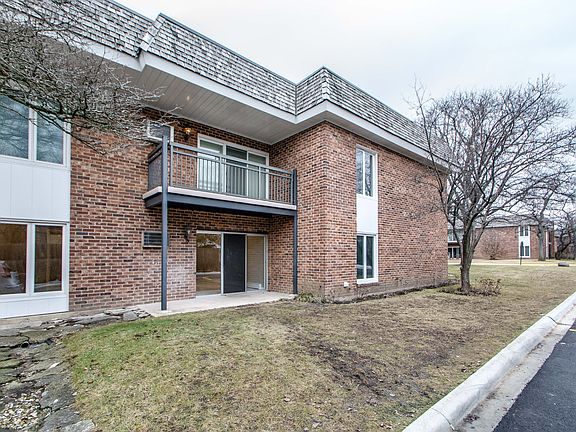 2nd image of 4043 Saratoga Ave #-104