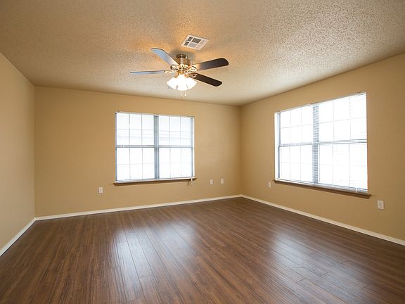 5th image of 623 W 19th St S