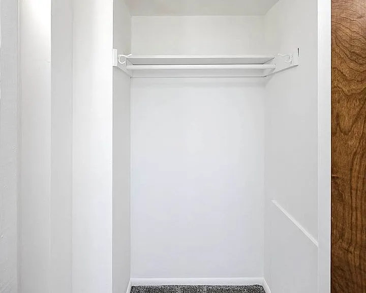 4817 S 131st St #9 — Photo 14