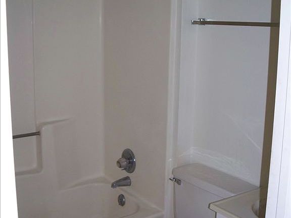 3rd image of 1051 Clyde Ave #3