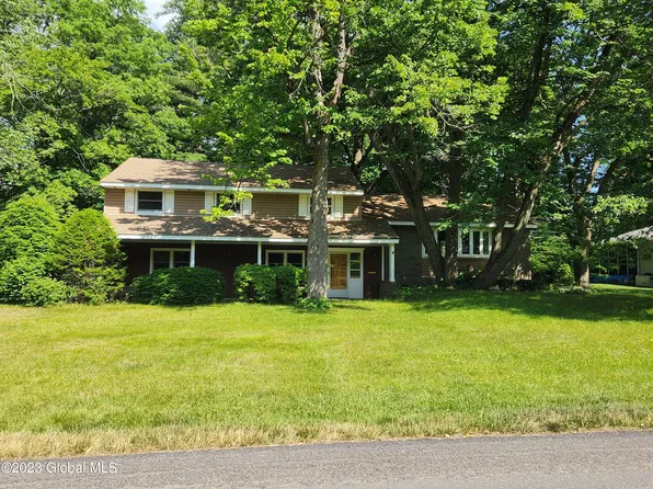 1346 Rowe Road, Schenectady, NY 12309