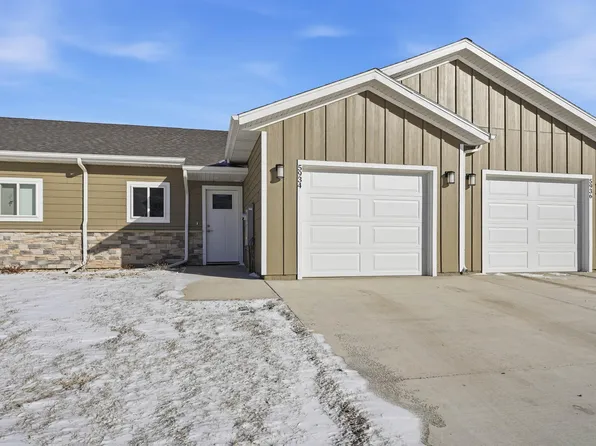 5934 S Whisper Creek Pl, Sioux Falls, SD 57108